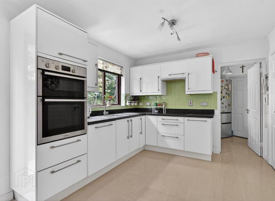 4 Richmond Mews, Belfast, BT10 0PB