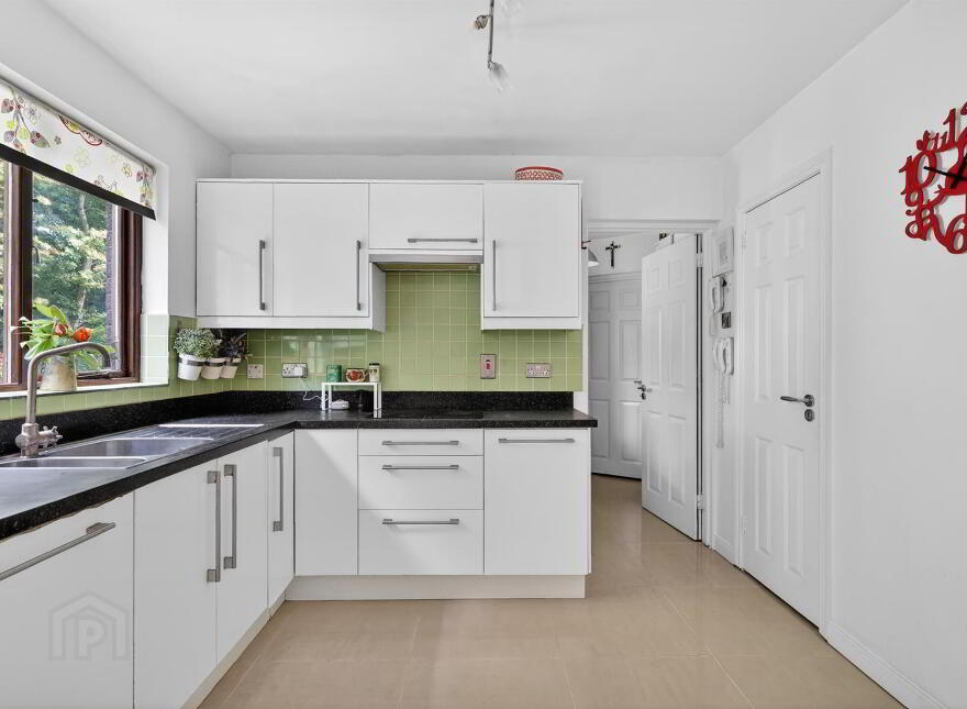 4 Richmond Mews, Belfast, BT10 0PB