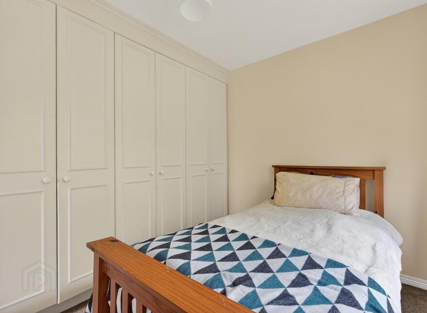 4 Richmond Mews, Belfast, BT10 0PB