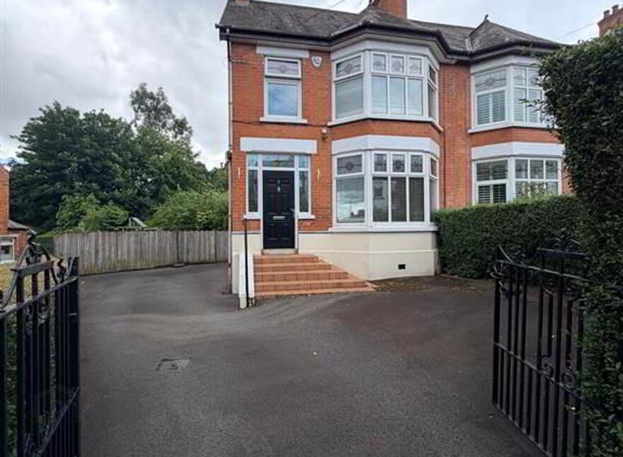 9 Parkmount Road, Belfast, BT15 4EQ