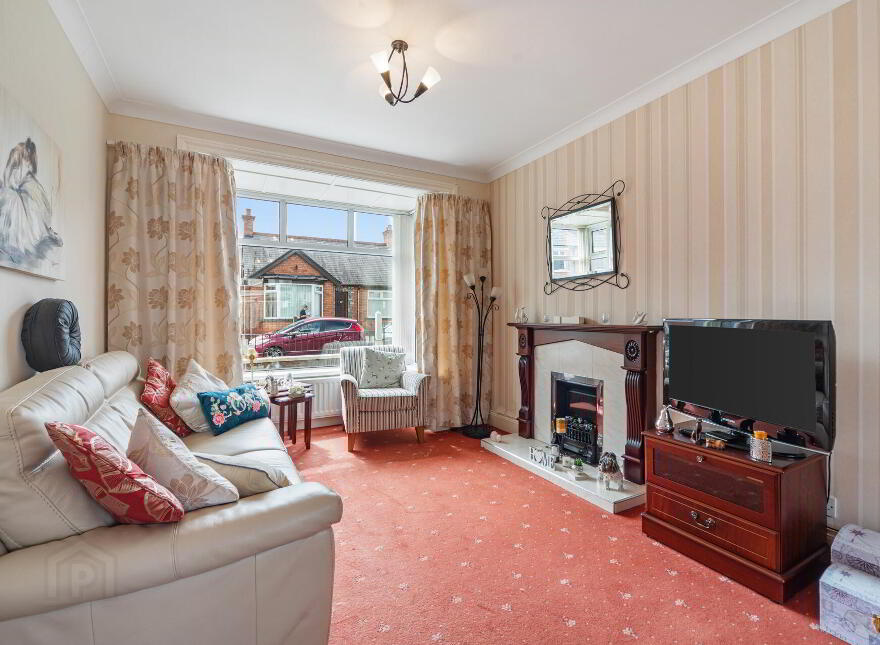 74 Loopland Park, Belfast, BT6 9DZ