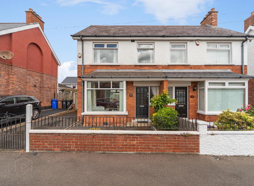 74 Loopland Park, Belfast, BT6 9DZ