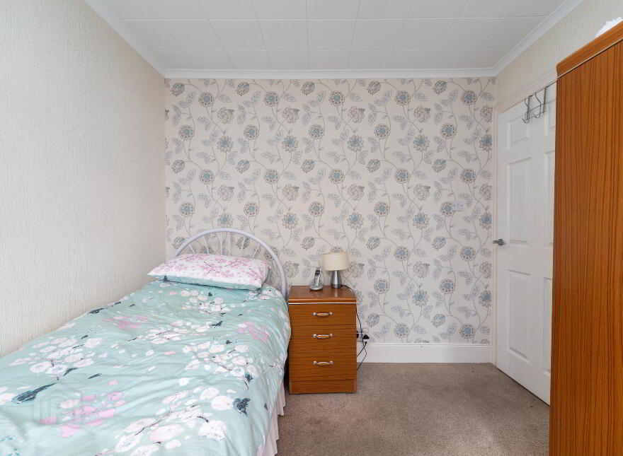 74 Loopland Park, Belfast, BT6 9DZ