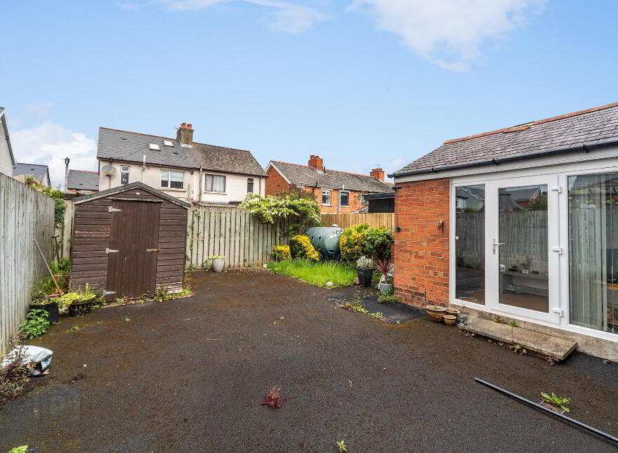 74 Loopland Park, Belfast, BT6 9DZ