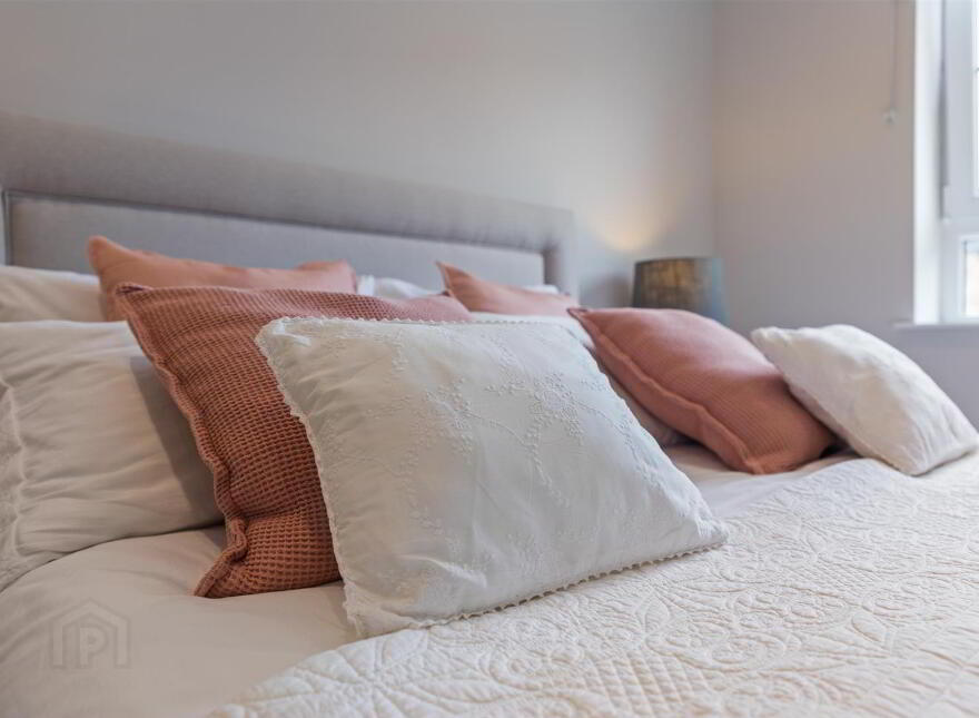 Apt 6, Castlehill Wood, Belfast, BT4 3PJ