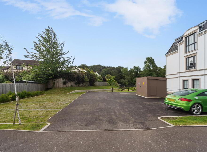Apt 6, Castlehill Wood, Belfast, BT4 3PJ