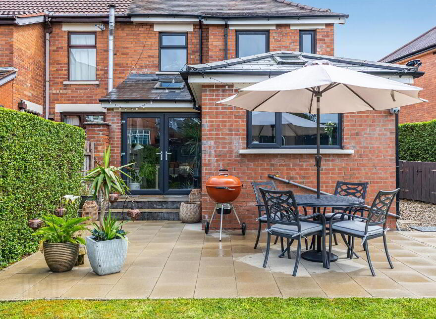 15 Chesterfield Park, Belfast, BT6 0HQ