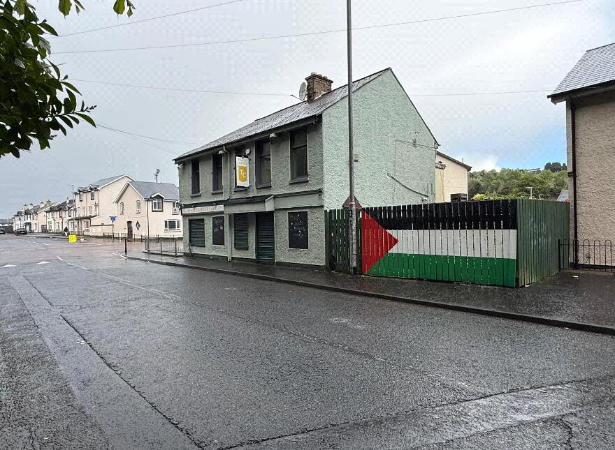 2 & 2a Brandywell Road, Derry, BT48 9HT