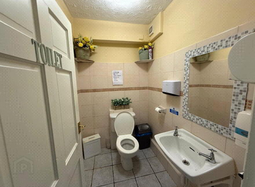 2 & 2a Brandywell Road, Derry, BT48 9HT