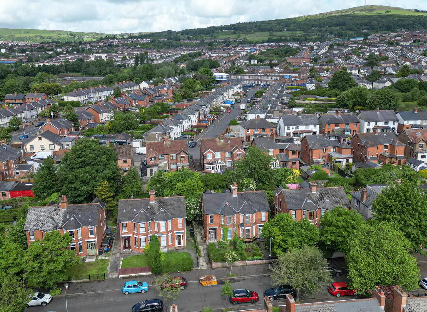 10 Dunkeld Gardens, Belfast, BT14 6NT
