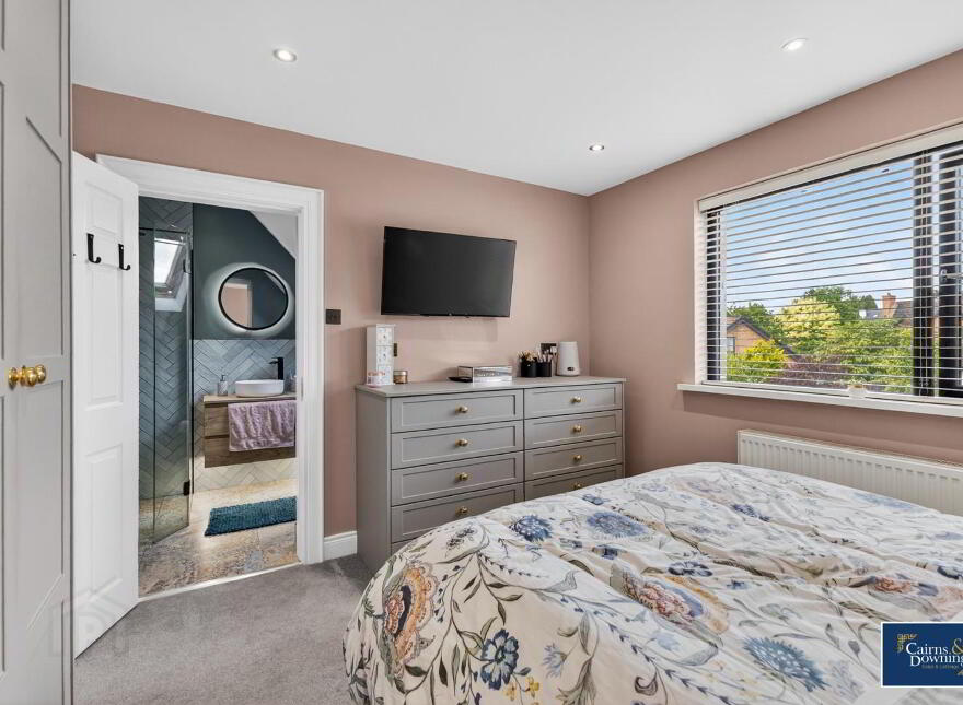 15 Waringfield Drive, Moira, BT67 0FB