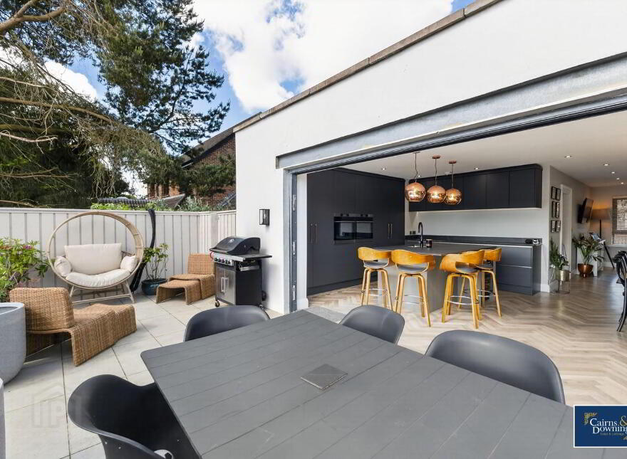 15 Waringfield Drive, Moira, BT67 0FB