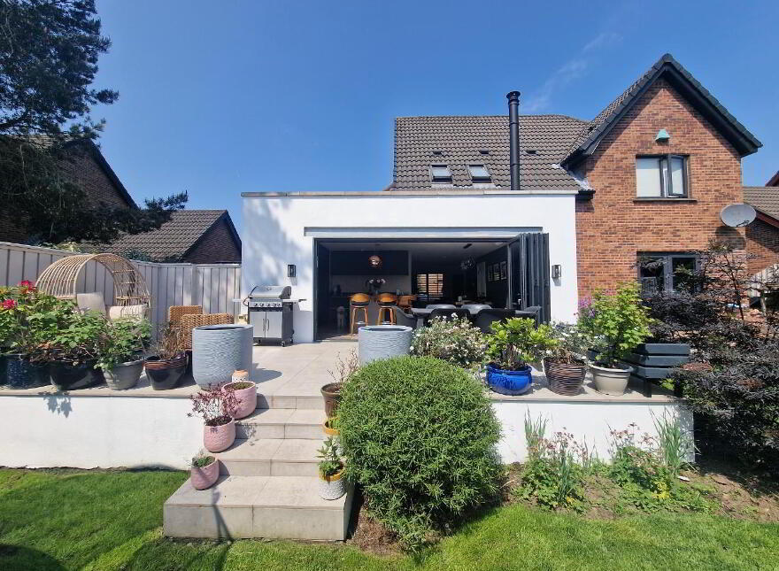 15 Waringfield Drive, Moira, BT67 0FB