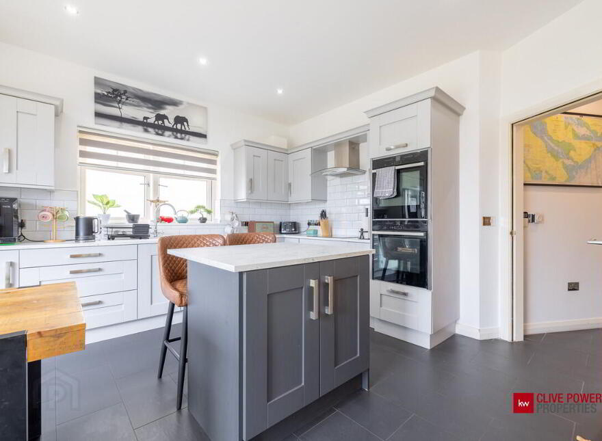 15 Belvedere Heights, Burren, Warrenpoint, BT34 3XZ