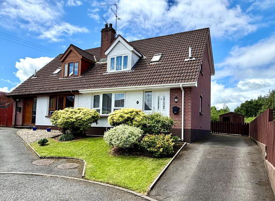 16 Hazelwood Grove, Richhill, BT61 9JJ