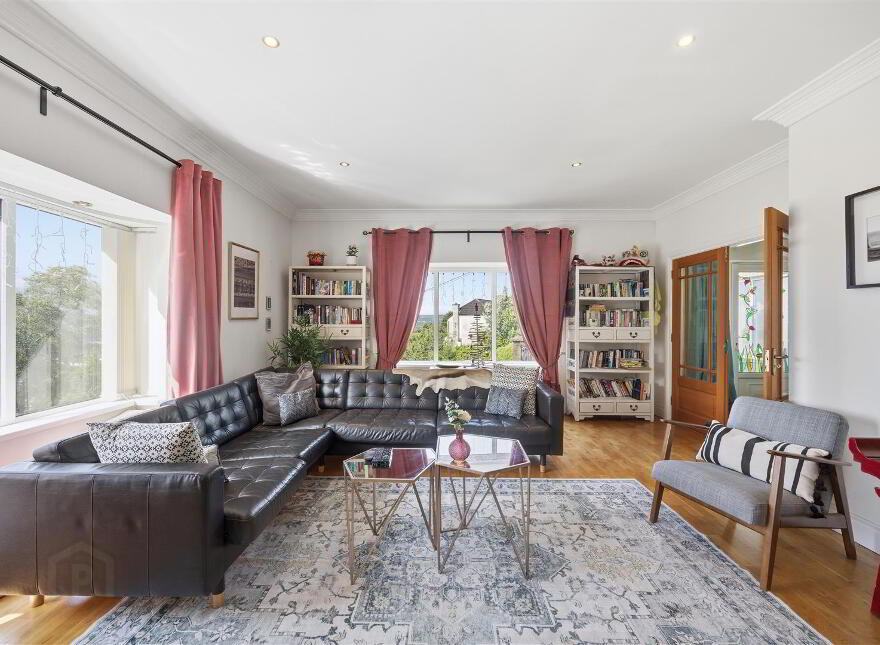 19 Rocky Road, Upper Knockbreda Road, Belfast, BT6 9QL