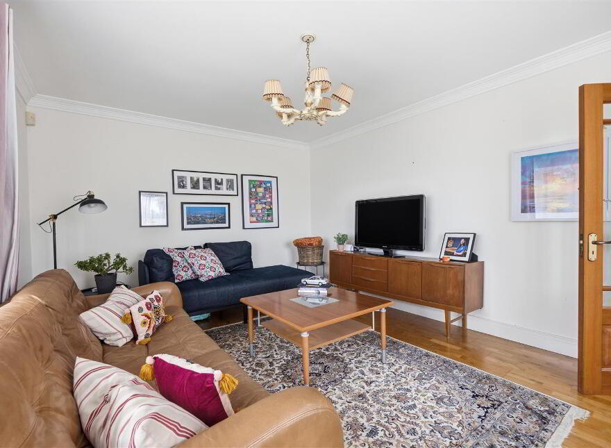 19 Rocky Road, Upper Knockbreda Road, Belfast, BT6 9QL