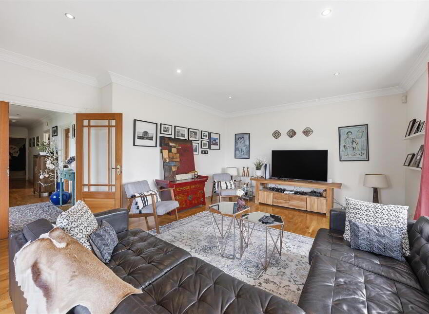 19 Rocky Road, Upper Knockbreda Road, Belfast, BT6 9QL