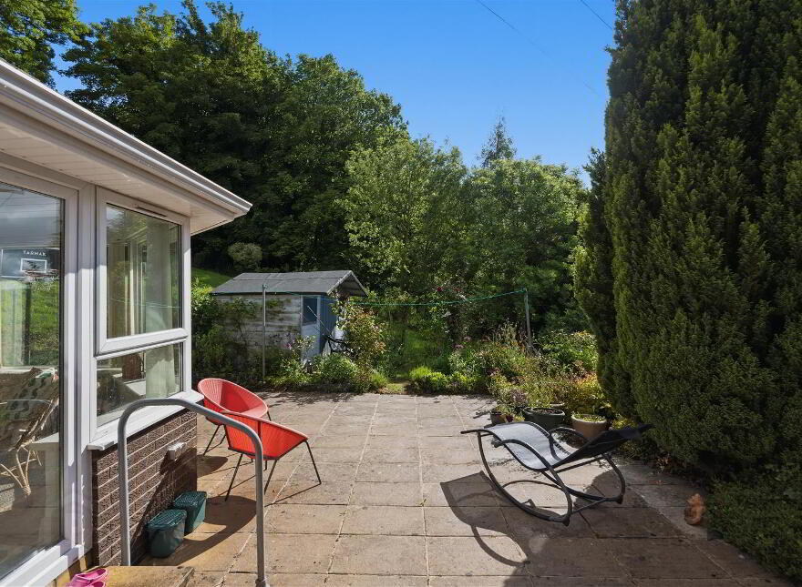 19 Rocky Road, Upper Knockbreda Road, Belfast, BT6 9QL