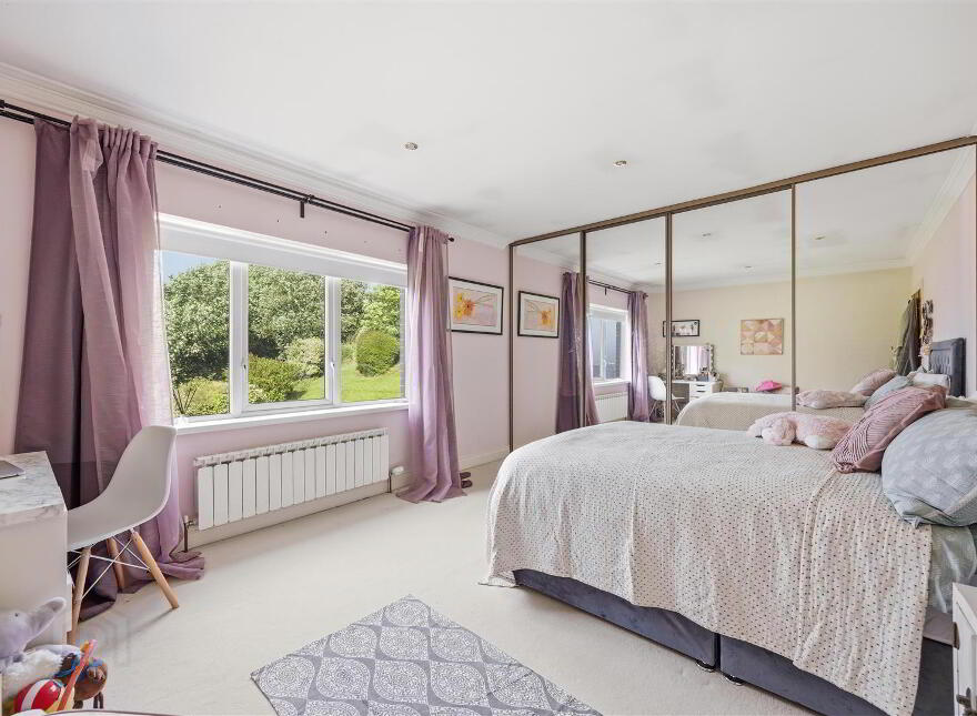 19 Rocky Road, Upper Knockbreda Road, Belfast, BT6 9QL
