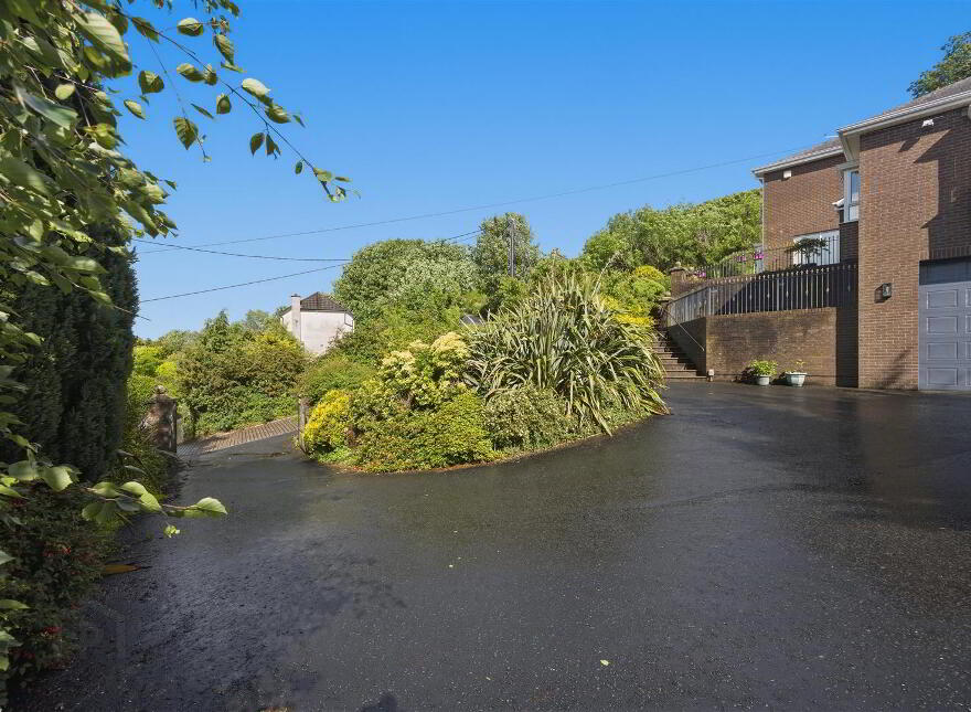 19 Rocky Road, Upper Knockbreda Road, Belfast, BT6 9QL