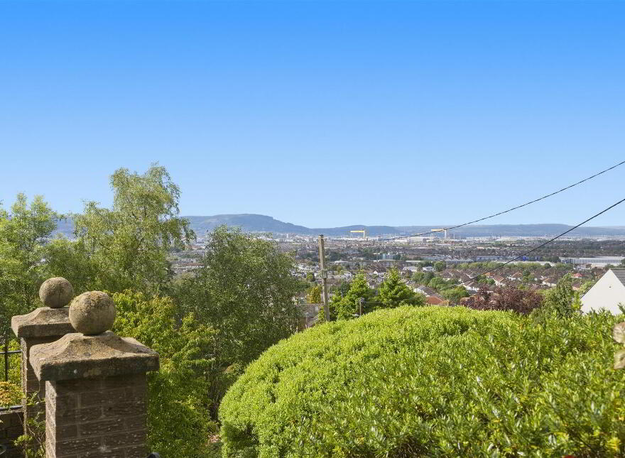 19 Rocky Road, Upper Knockbreda Road, Belfast, BT6 9QL