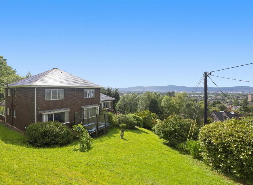 19 Rocky Road, Upper Knockbreda Road, Belfast, BT6 9QL