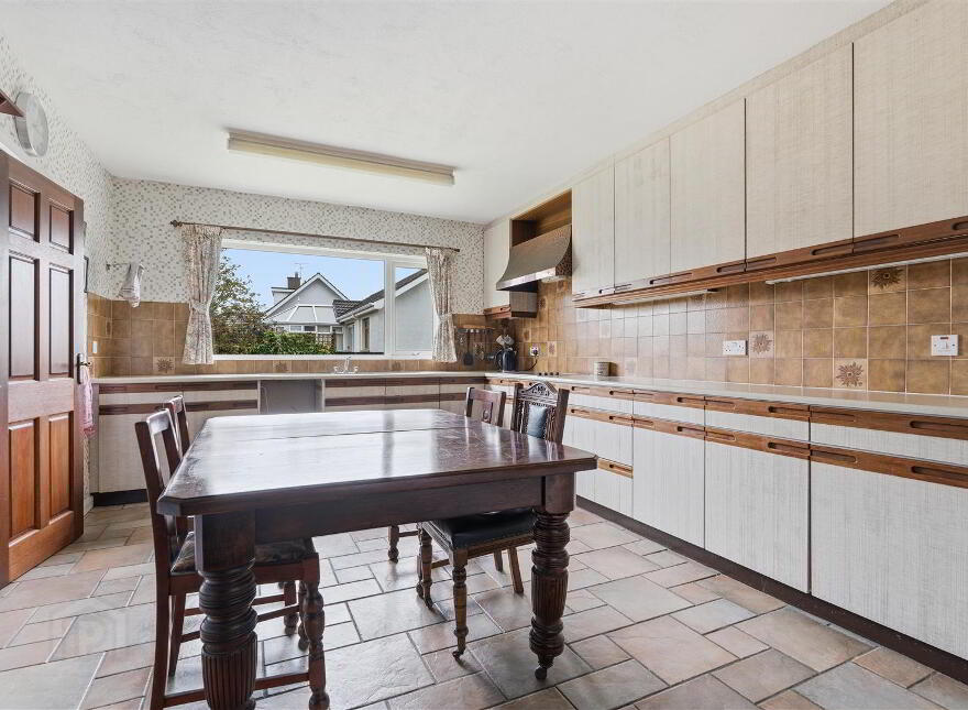 75 Portglenone Road, Randalstown, BT41 3EH