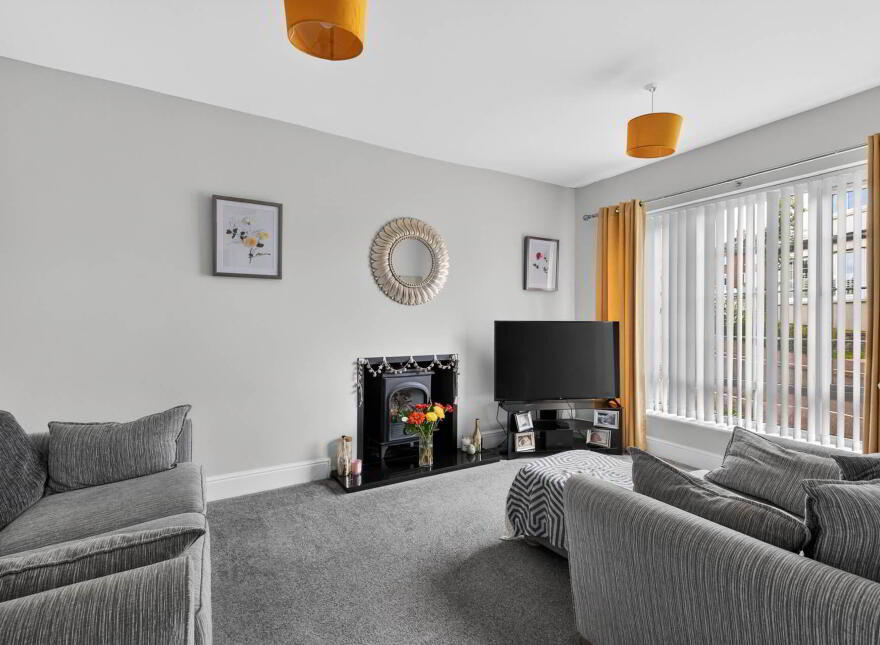 10 Fairfields Manor, Lisburn, BT28 3WA
