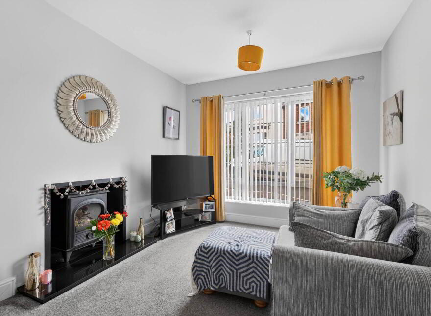 10 Fairfields Manor, Lisburn, BT28 3WA