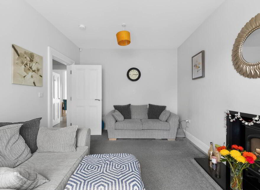 10 Fairfields Manor, Lisburn, BT28 3WA