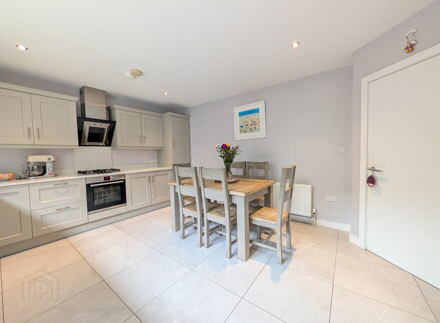 5 Dundrinne Close, Castlewellan, BT31 9FA
