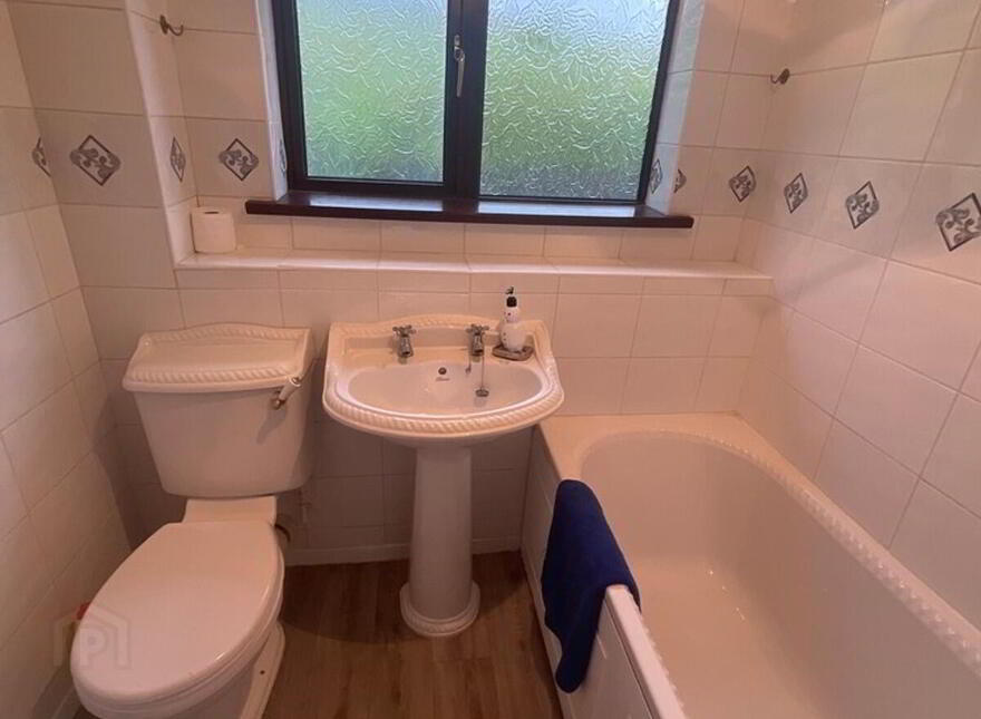 17 Glencairn Walk, Belfast, BT13 3TB
