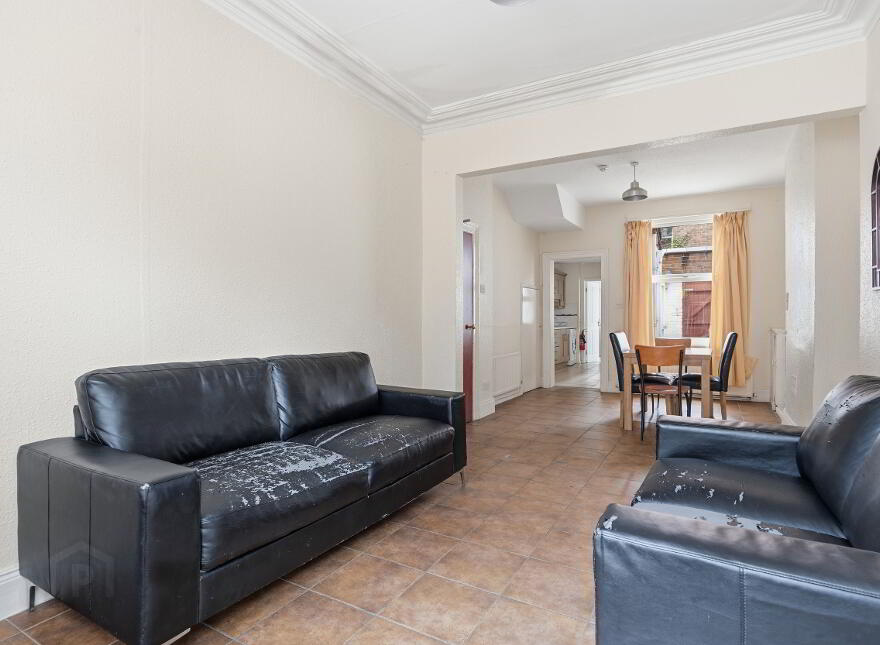 28 Elaine Street, Stranmillis, Belfast, BT9 5AR