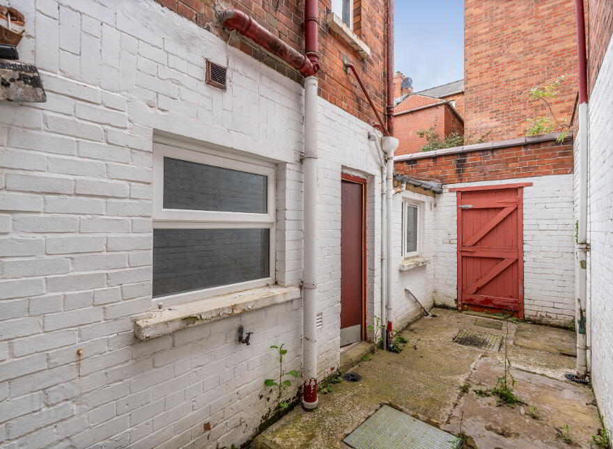 28 Elaine Street, Stranmillis, Belfast, BT9 5AR