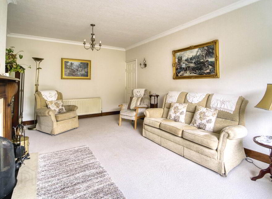 45 Woodland Park, Lisburn, BT28 1LQ