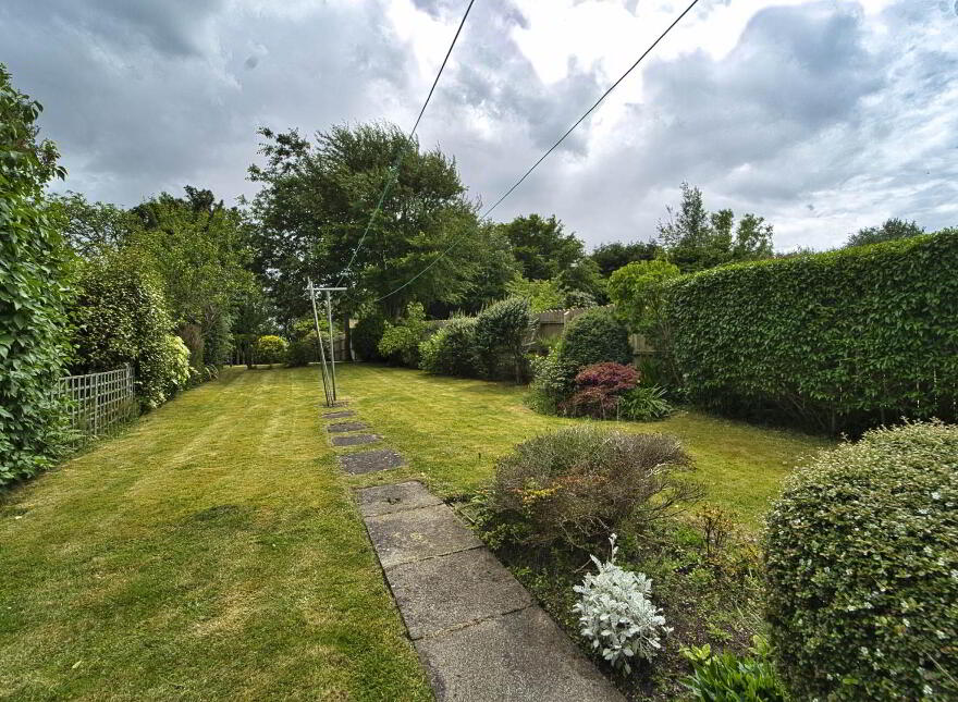 45 Woodland Park, Lisburn, BT28 1LQ