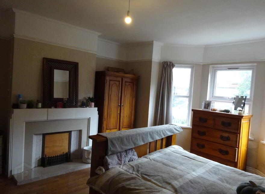 6 Rugby Parade, Belfast, BT7 1PY