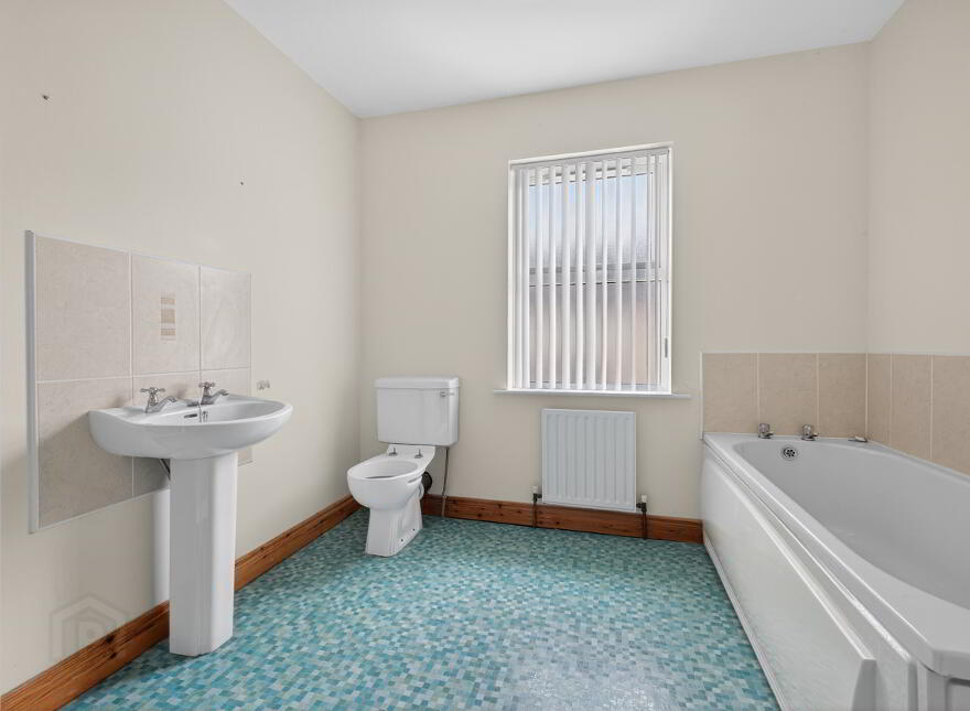 81 Rossdale, Ballymena, BT42 2SA