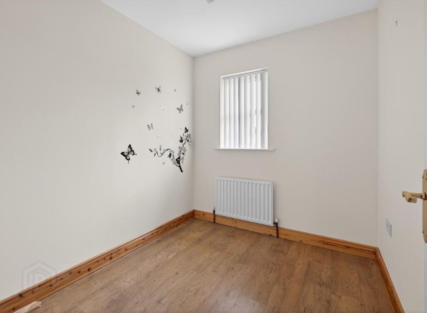 81 Rossdale, Ballymena, BT42 2SA