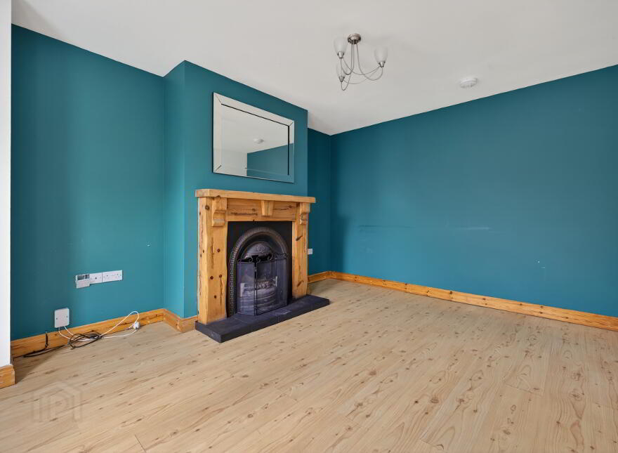 81 Rossdale, Ballymena, BT42 2SA