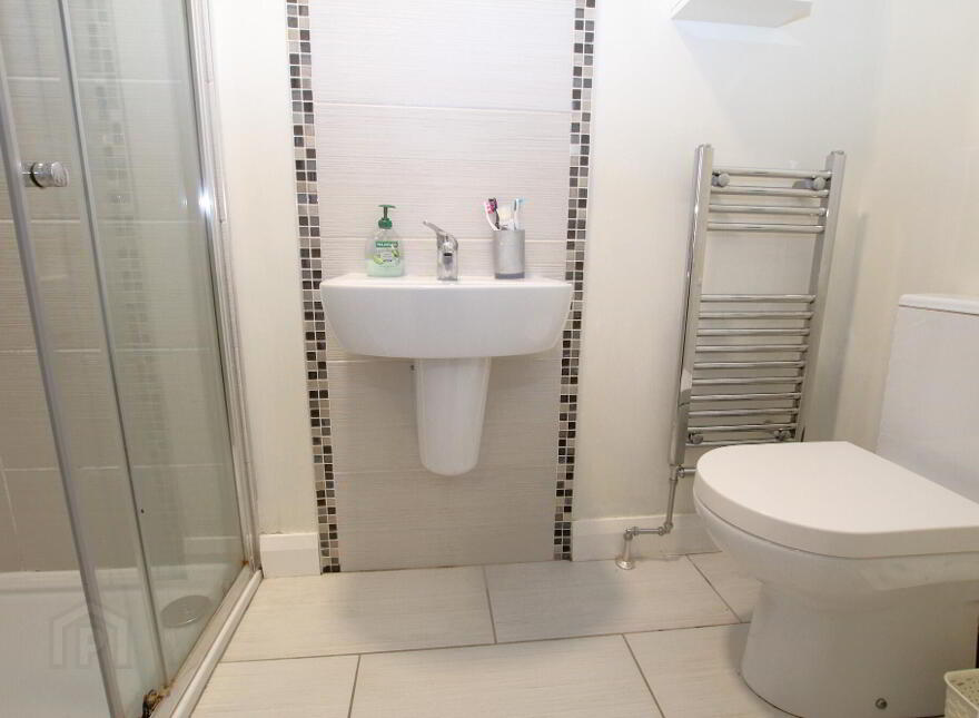 5 The Willows, Crumlin, BT29 4NT
