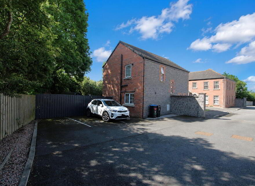 5 The Willows, Crumlin, BT29 4NT