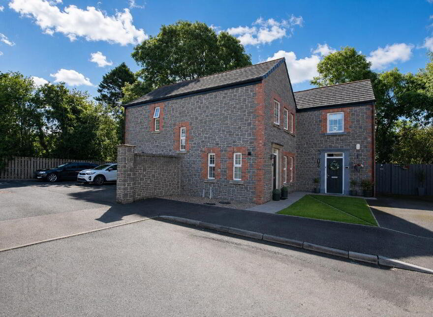 5 The Willows, Crumlin, BT29 4NT