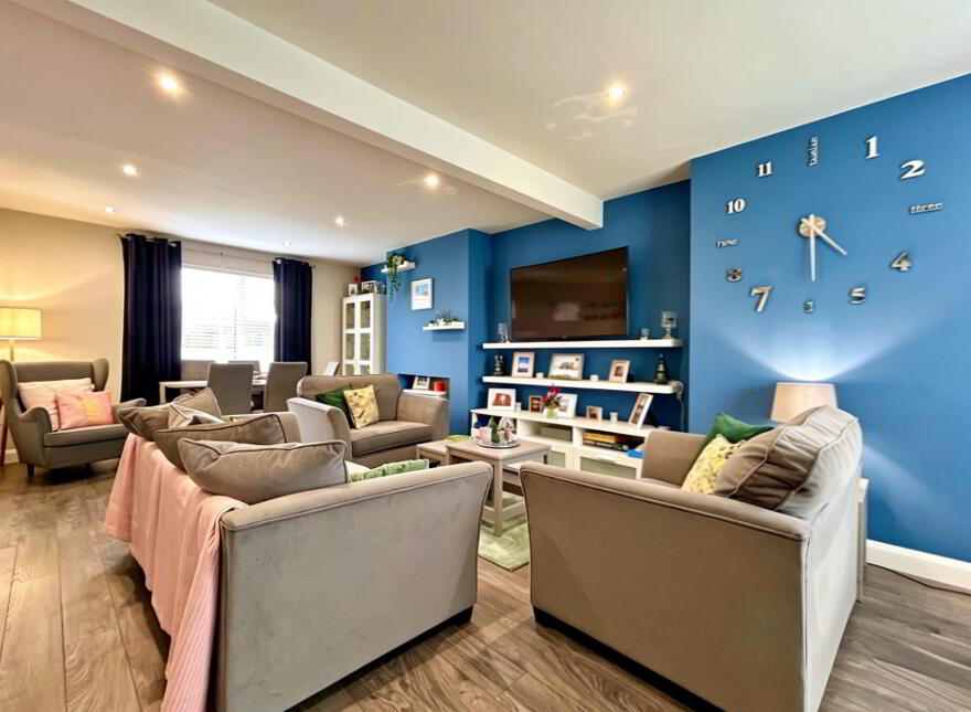 35 Crocknamack Street, Portrush, BT56 8JX