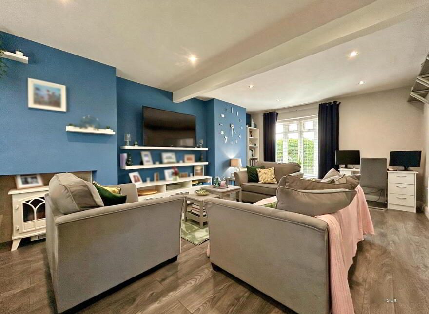 35 Crocknamack Street, Portrush, BT56 8JX
