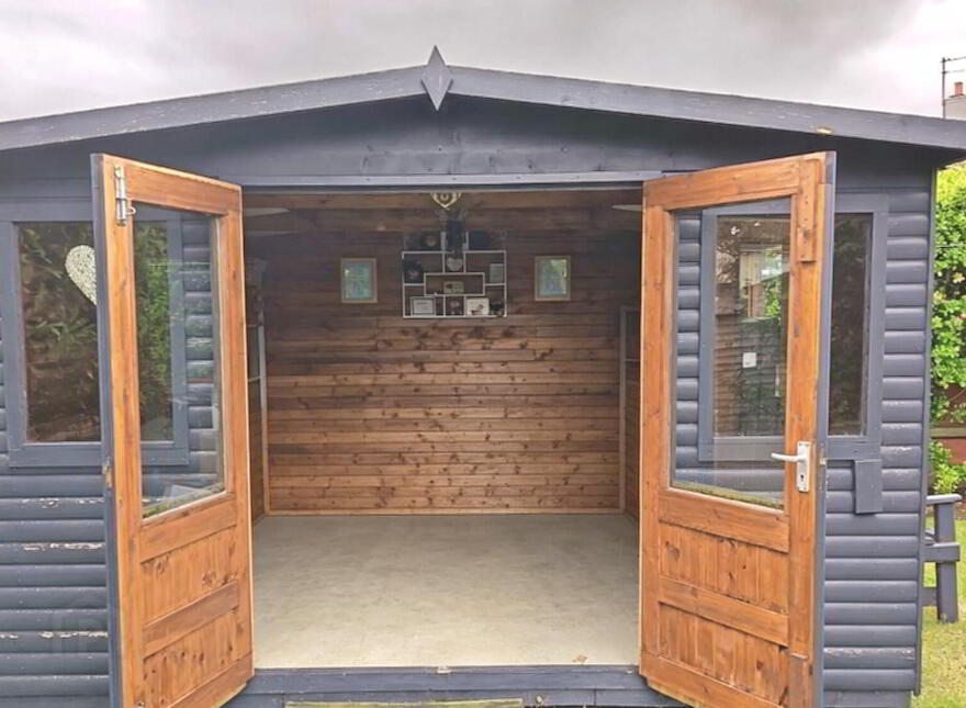 35 Crocknamack Street, Portrush, BT56 8JX