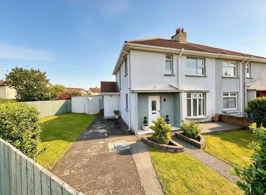 35 Crocknamack Street, Portrush, BT56 8JX