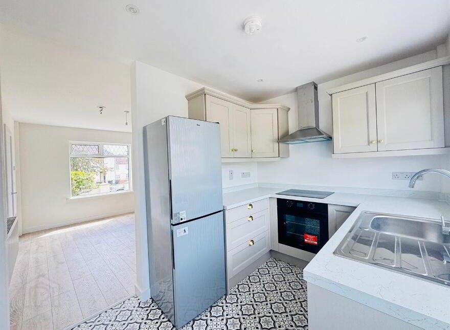 9 Carmeen Drive, Rathcoole, Newtownabbey, BT37 9DJ