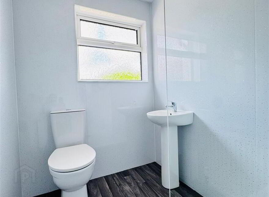 9 Carmeen Drive, Rathcoole, Newtownabbey, BT37 9DJ